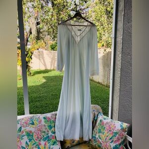 Vintage Miss Elaine Long Mint Green Nightgown w/ Lace Trim Women’s L, Satin Feel